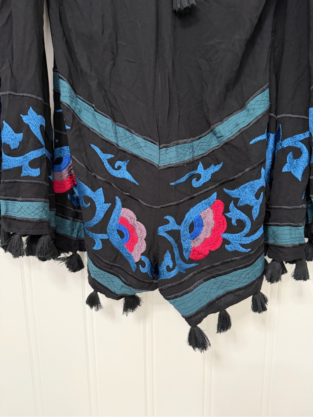 Ultra RARE Free People Bali Embroidered Romper NWT Tassel Boho Festival size 4 - Picture 7 of 14